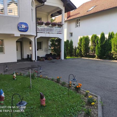 Apartments Airport Inn Dubrave Gornje ภายนอก รูปภาพ
