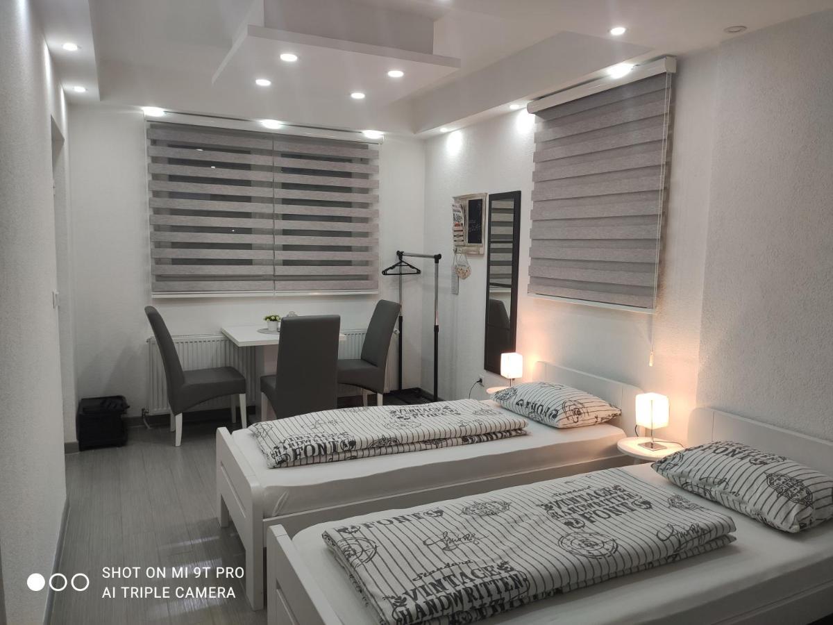 Apartments Airport Inn Dubrave Gornje ภายนอก รูปภาพ