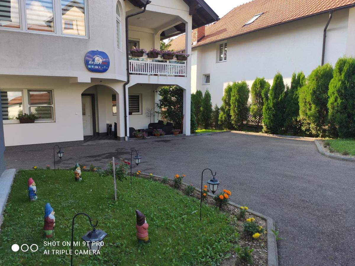 Apartments Airport Inn Dubrave Gornje ภายนอก รูปภาพ