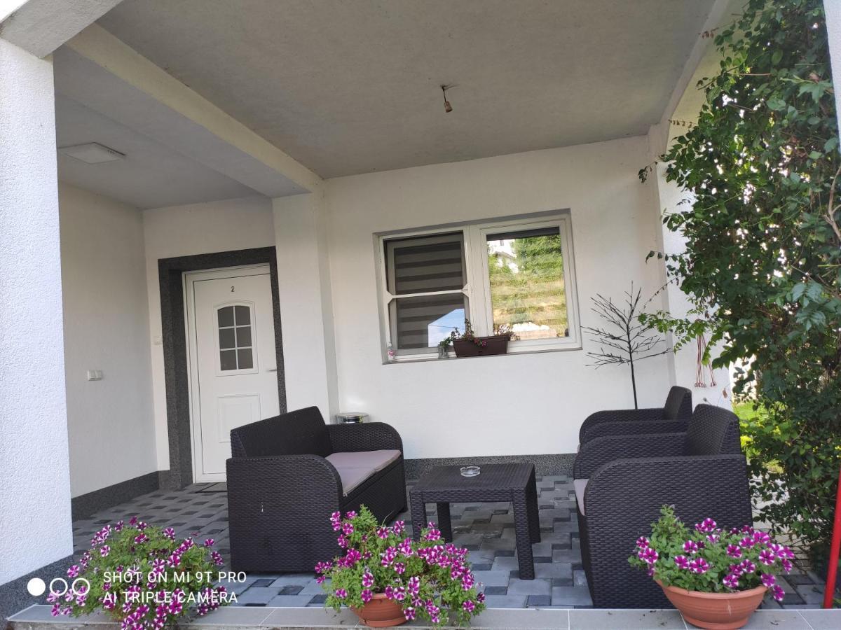 Apartments Airport Inn Dubrave Gornje ภายนอก รูปภาพ