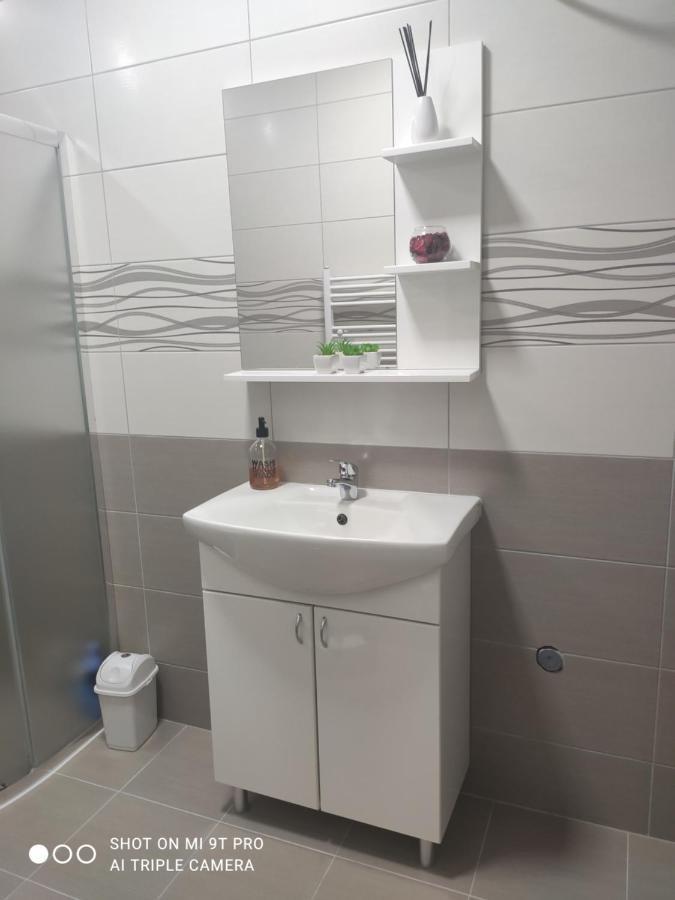 Apartments Airport Inn Dubrave Gornje ภายนอก รูปภาพ